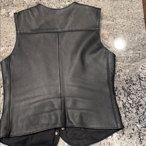 Harley-Davidson leather vest - Picture 2 of 5